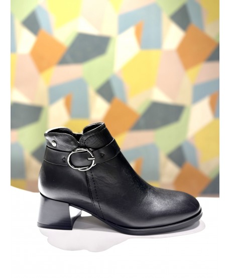 BOTÍN TACÓN HEBILLA