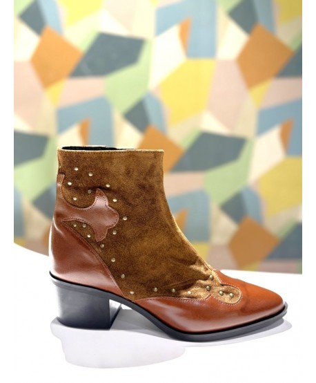 BOTÍN TACHAS CAMPERO