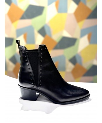 BOTÍN TACHAS CAMPERO