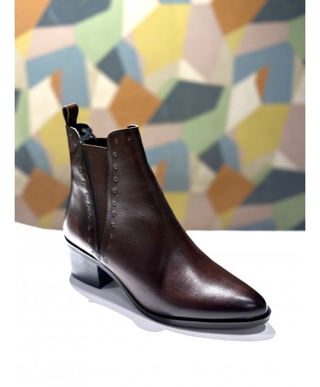 BOTÍN TACHAS CAMPERO